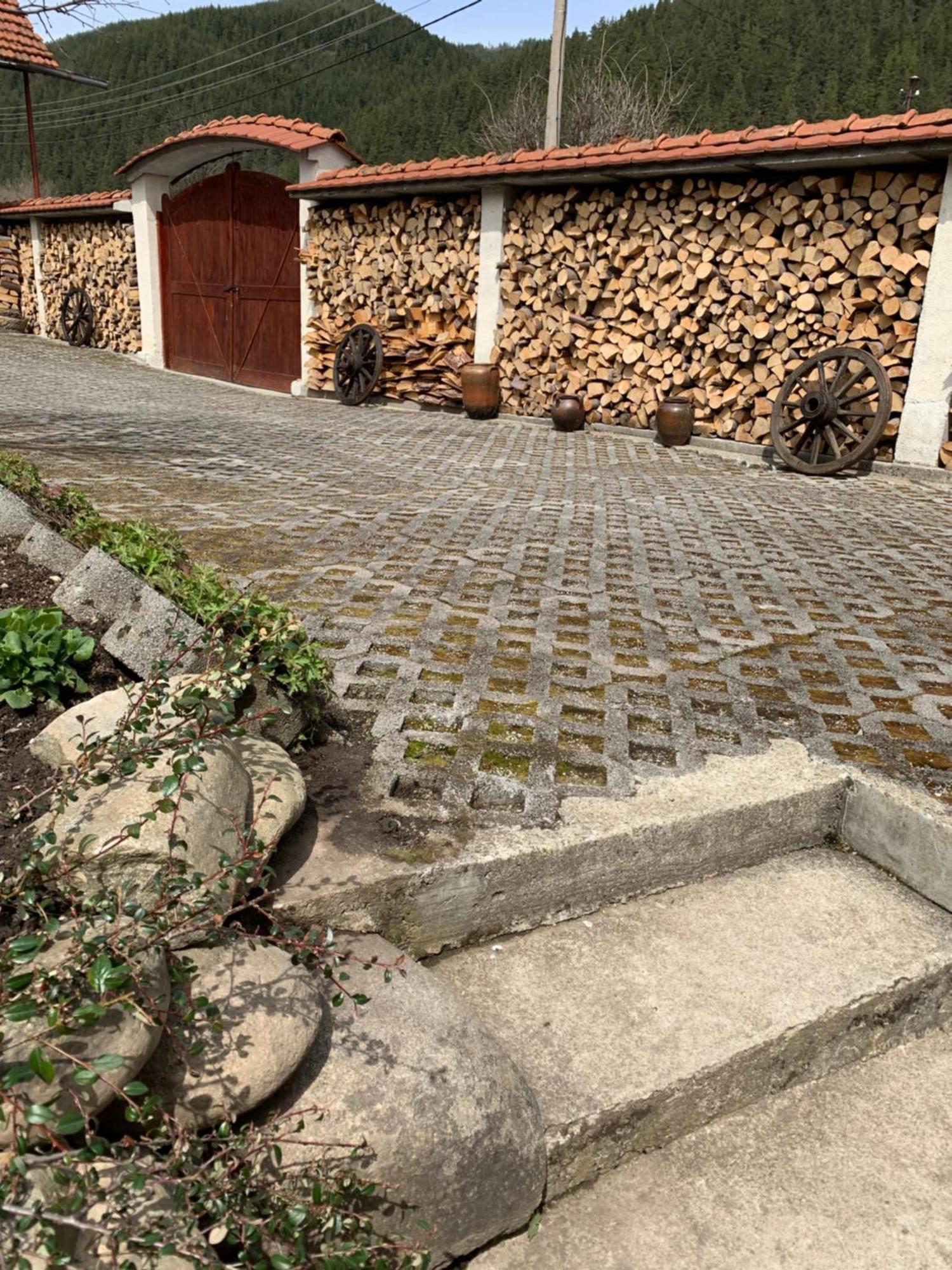 Hotel Sunny House Madzhare Zewnętrze zdjęcie